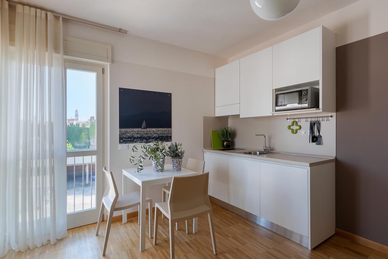 Vialeromadodici Rooms & Apartments Lazise Exterior photo