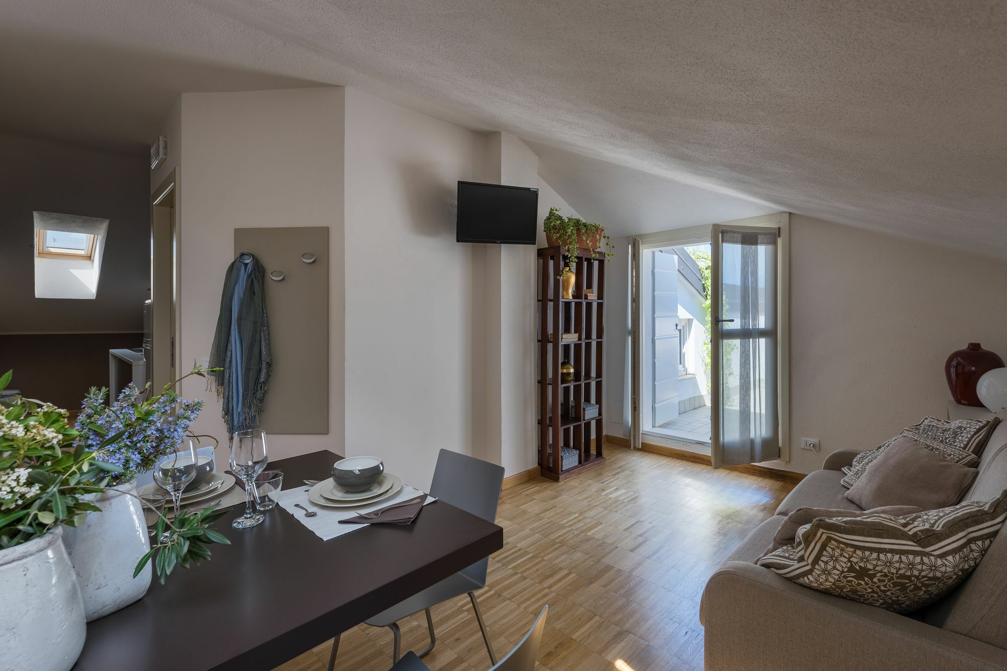 Vialeromadodici Rooms & Apartments Lazise Exterior photo
