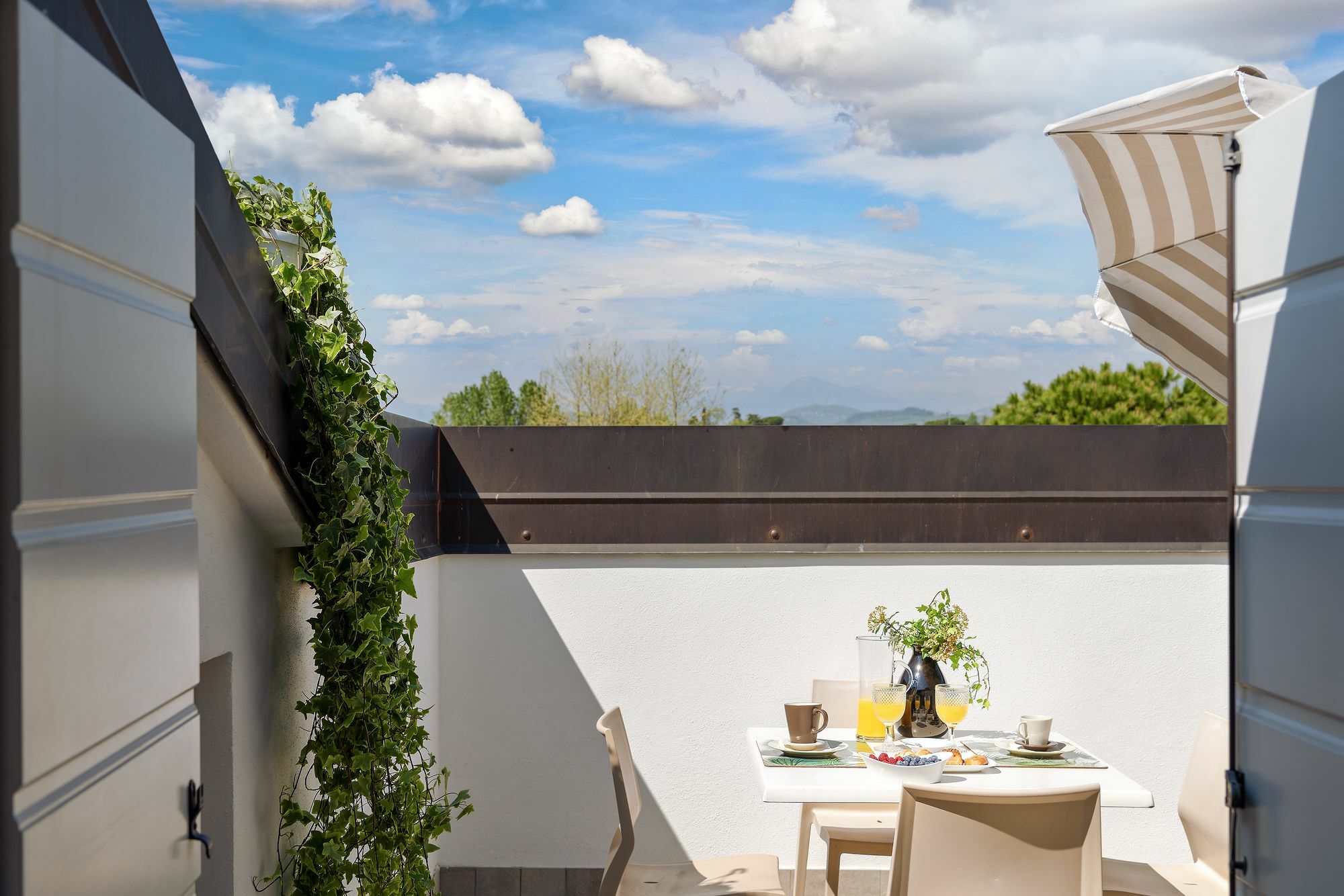 Vialeromadodici Rooms & Apartments Lazise Exterior photo